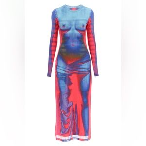 Worn once. This dress has been tailored to fit more form fitting. Like New.